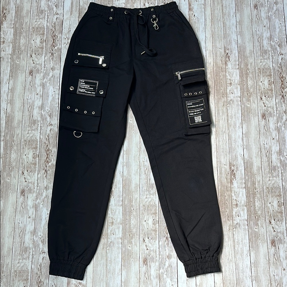 Maniere De Voir Black Cargo Joggers - Picture 8 of 16